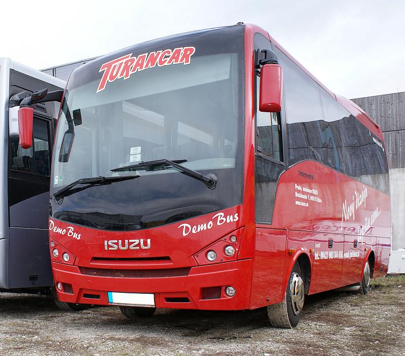 Nové autobusy ISUZU od března 2011 s větší přepravní kapacitou cestujících