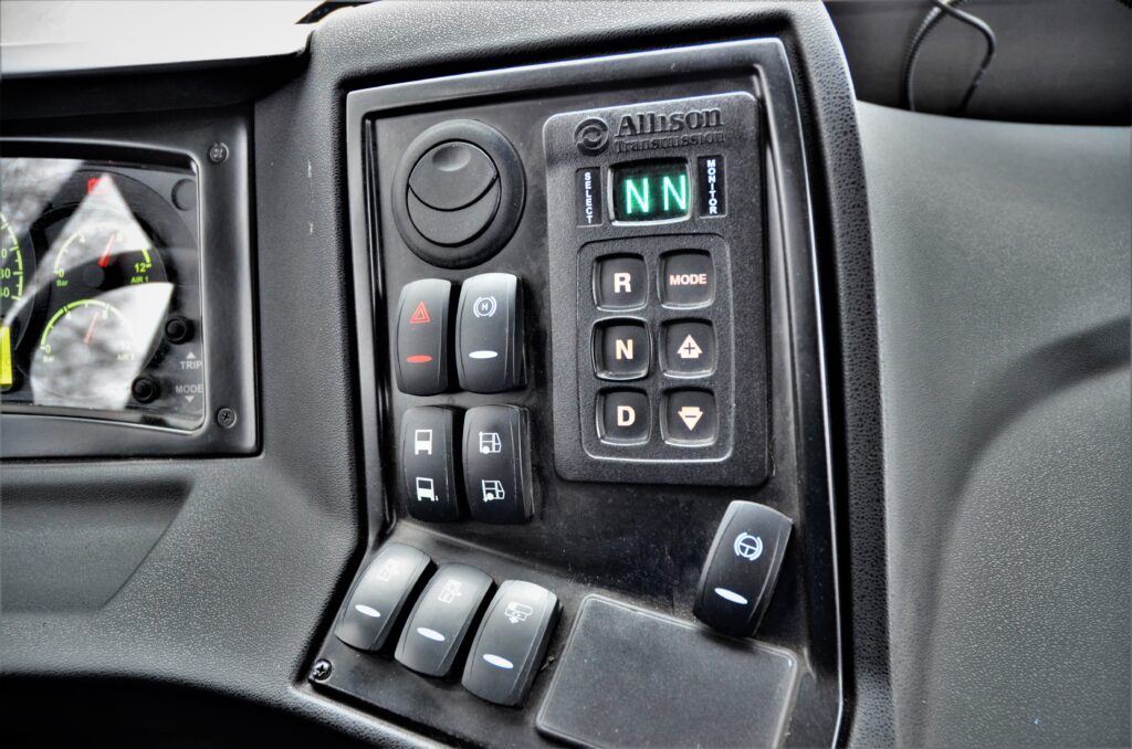 ISUZU NovoCiti Life pro dopravní společnost AP Tour