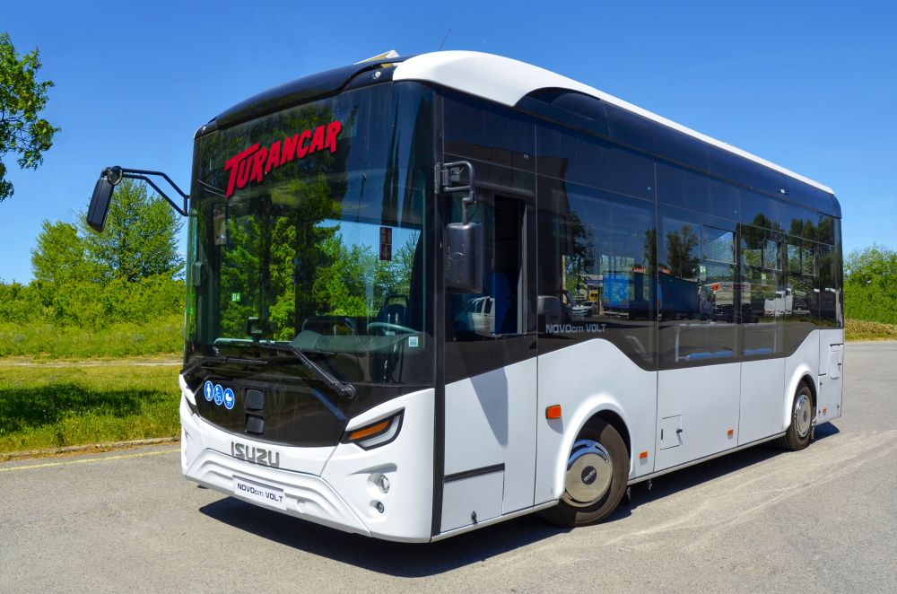 ISUZU NovoCiti Volt je v Praze: Kompaktní elektrobus nové generace odpovídá budoucím potřebám městské dopravy